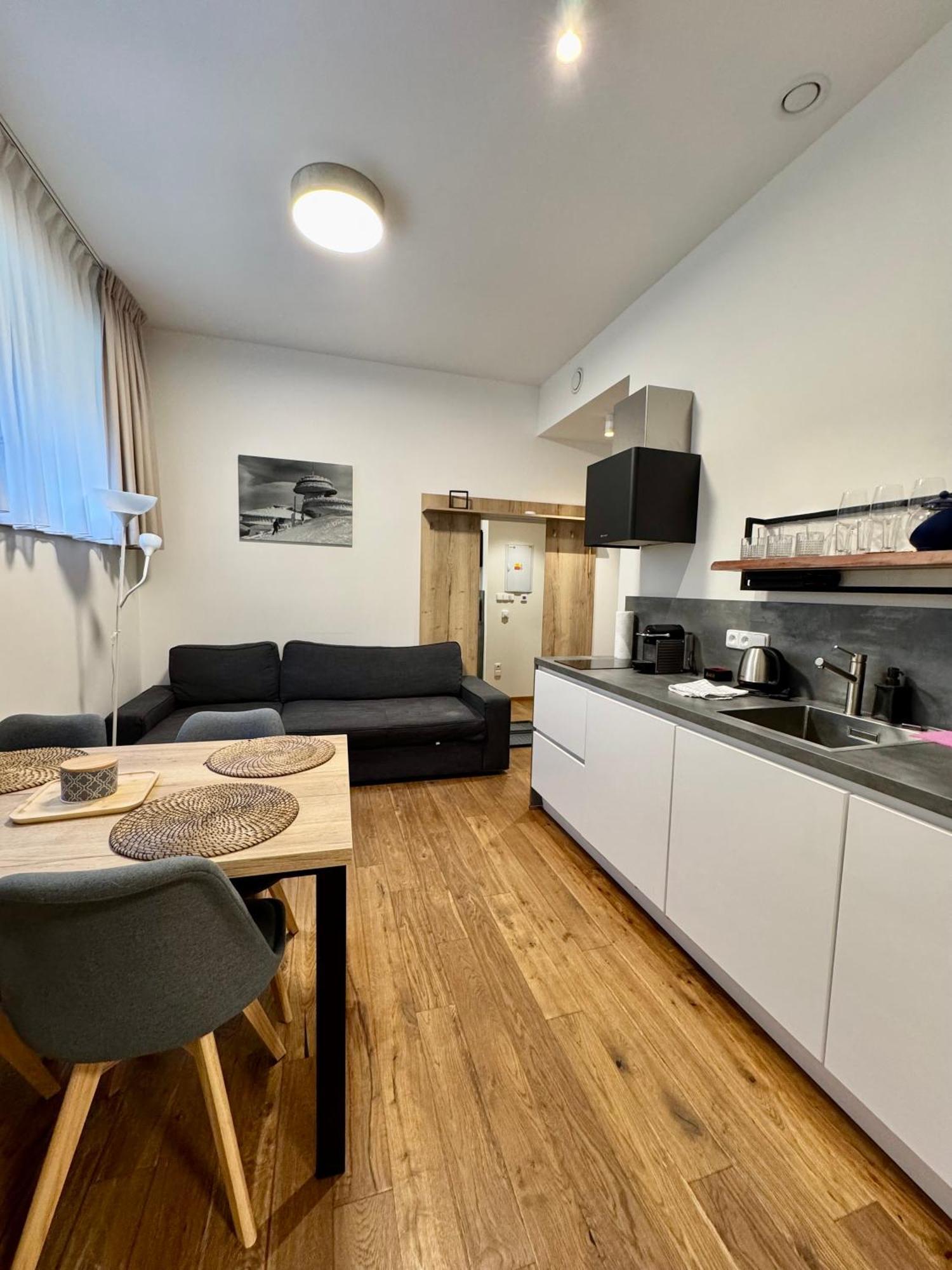 Apartmany Resort Vrchlabí Eksteriør billede